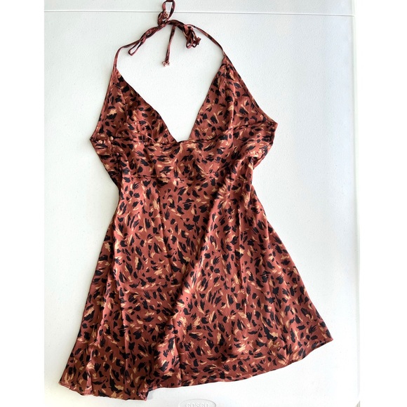 Free People Intimately Hang On Halter Slip Dress Natural Combo Size Large - Picture 8 of 12